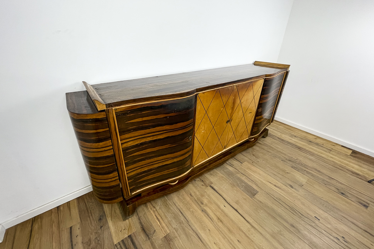   Art Deco sideboard in Macassar with bar cases on the sides