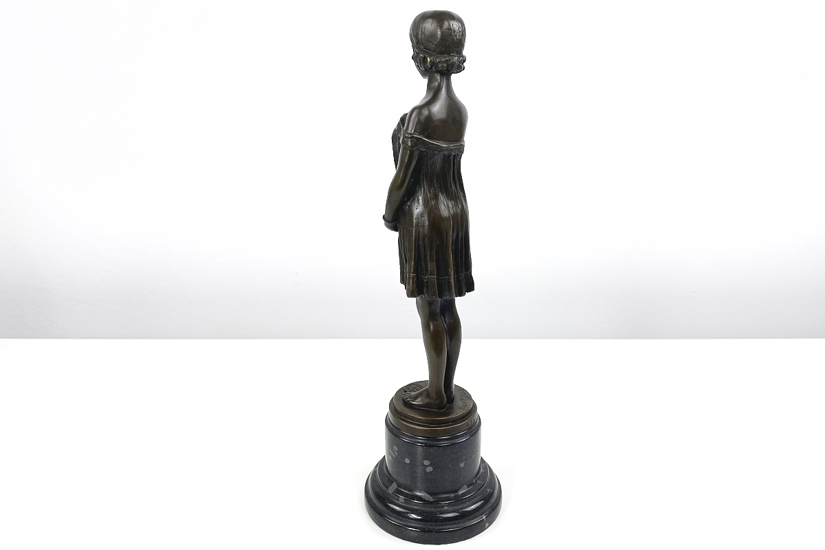 Beautiful bronze figure