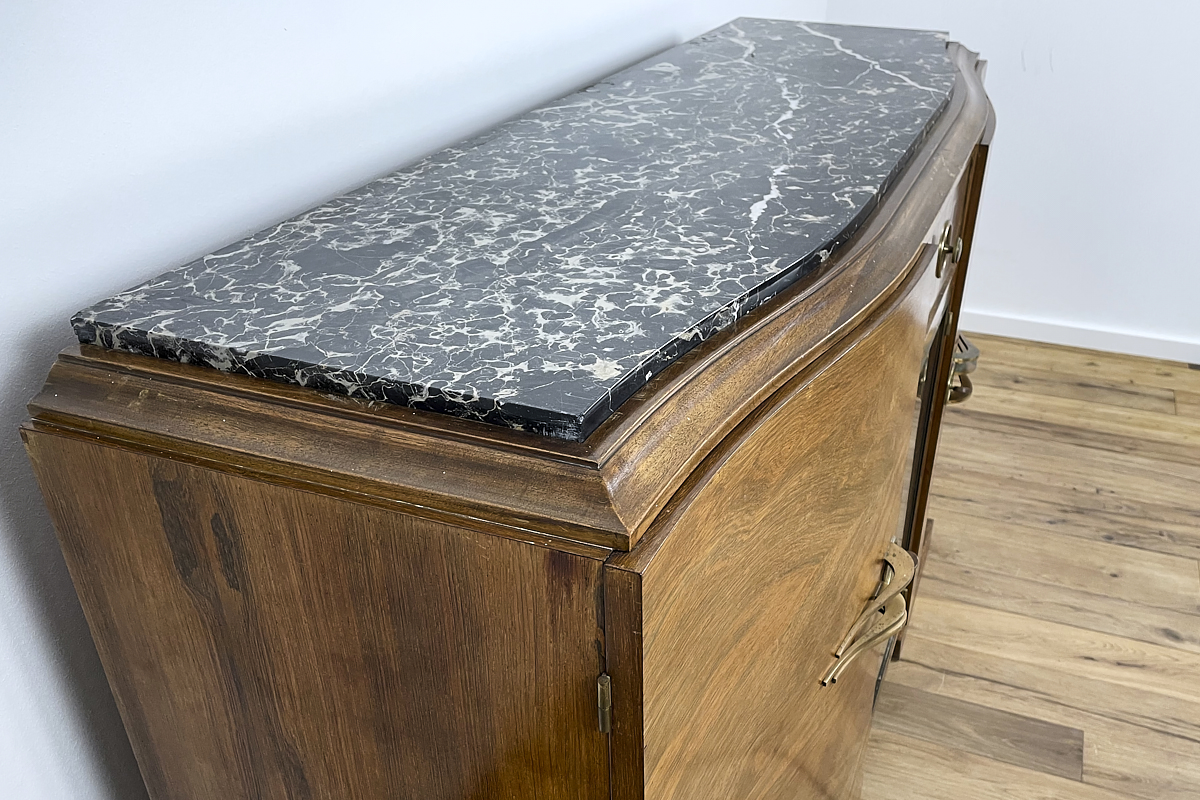 Art Deco sideboard from Paris around 1925 with walnut veneer