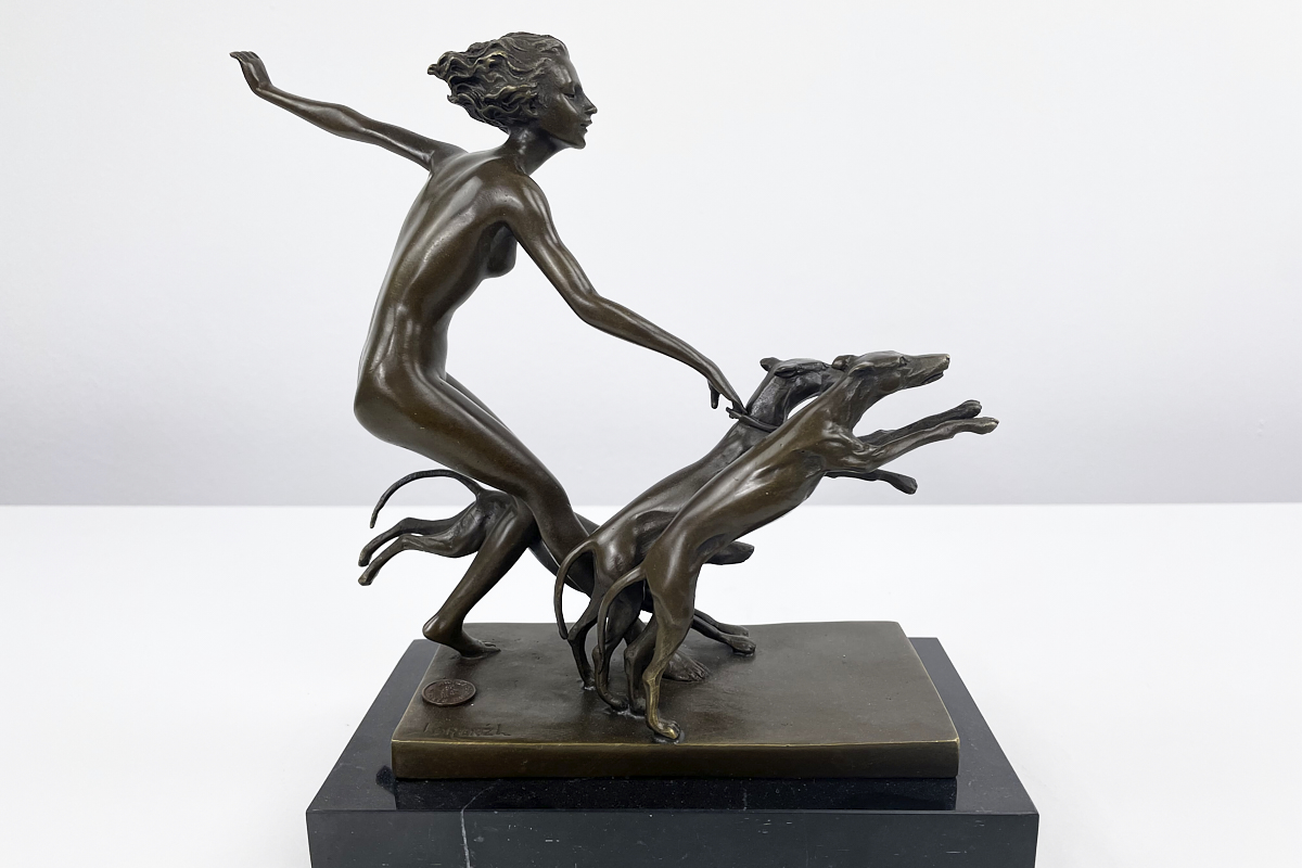 Beautiful bronze figure
