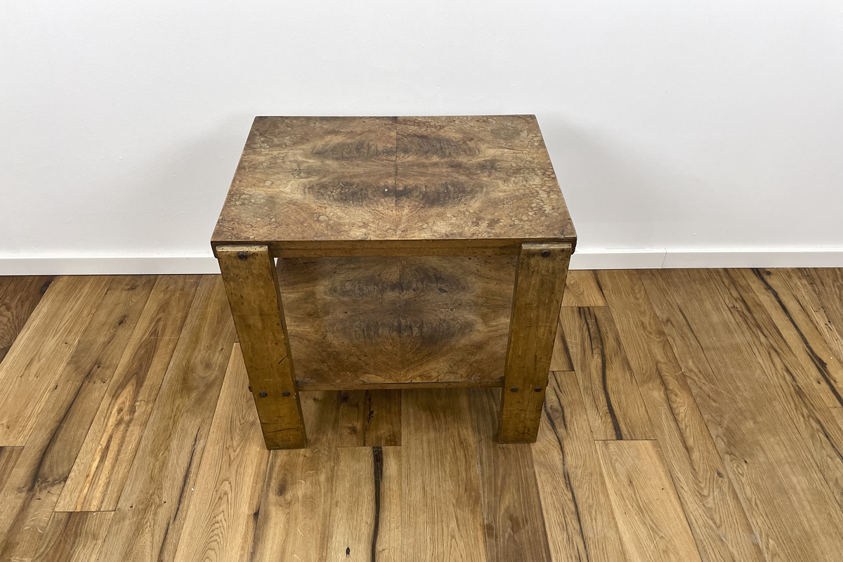 Art Deco side table with expressive walnut veneer from near Paris around 1930