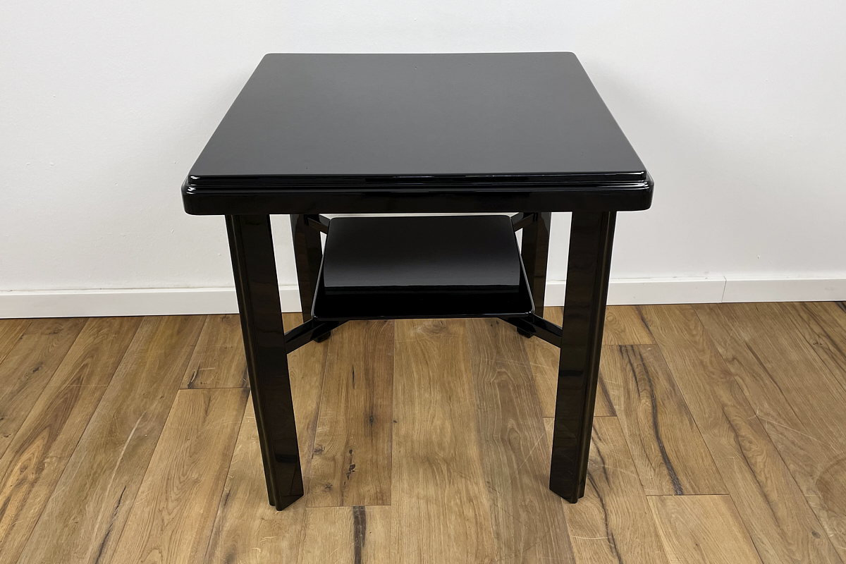 Art Déco Sidetable around 1940 from Germany in highgloss black Lacquer