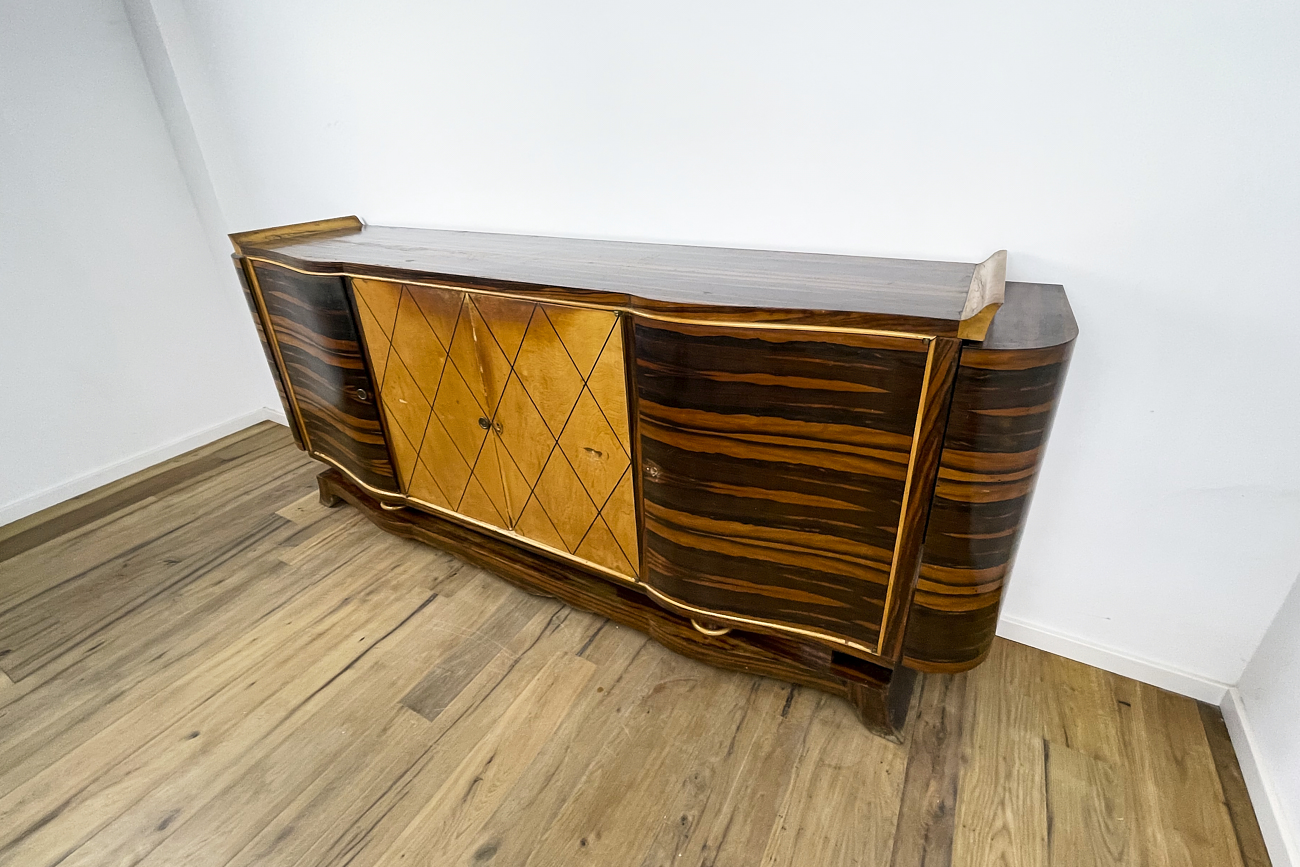   Art Deco sideboard in Macassar with bar cases on the sides