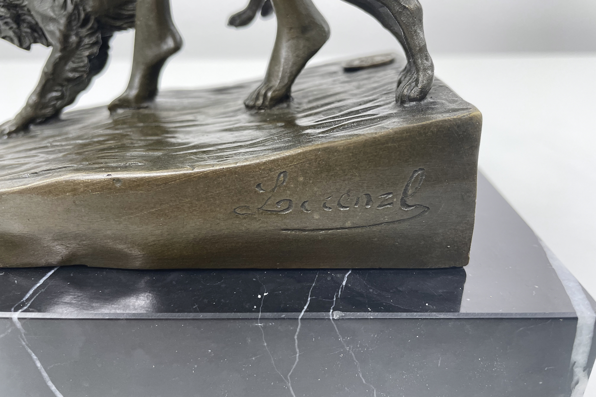 Beautiful bronze figure