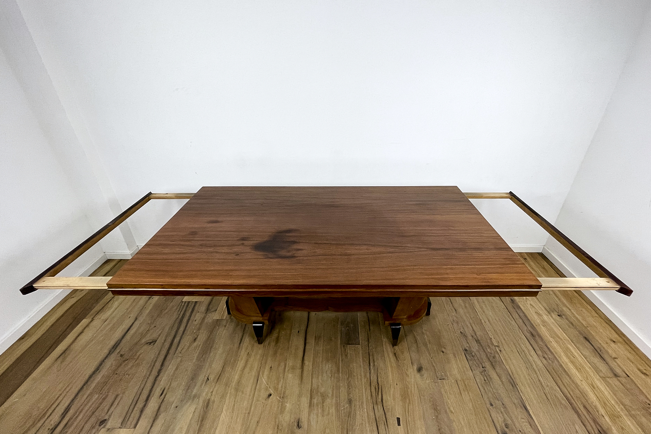 Art Deco dining table in rosewood with an unusual base