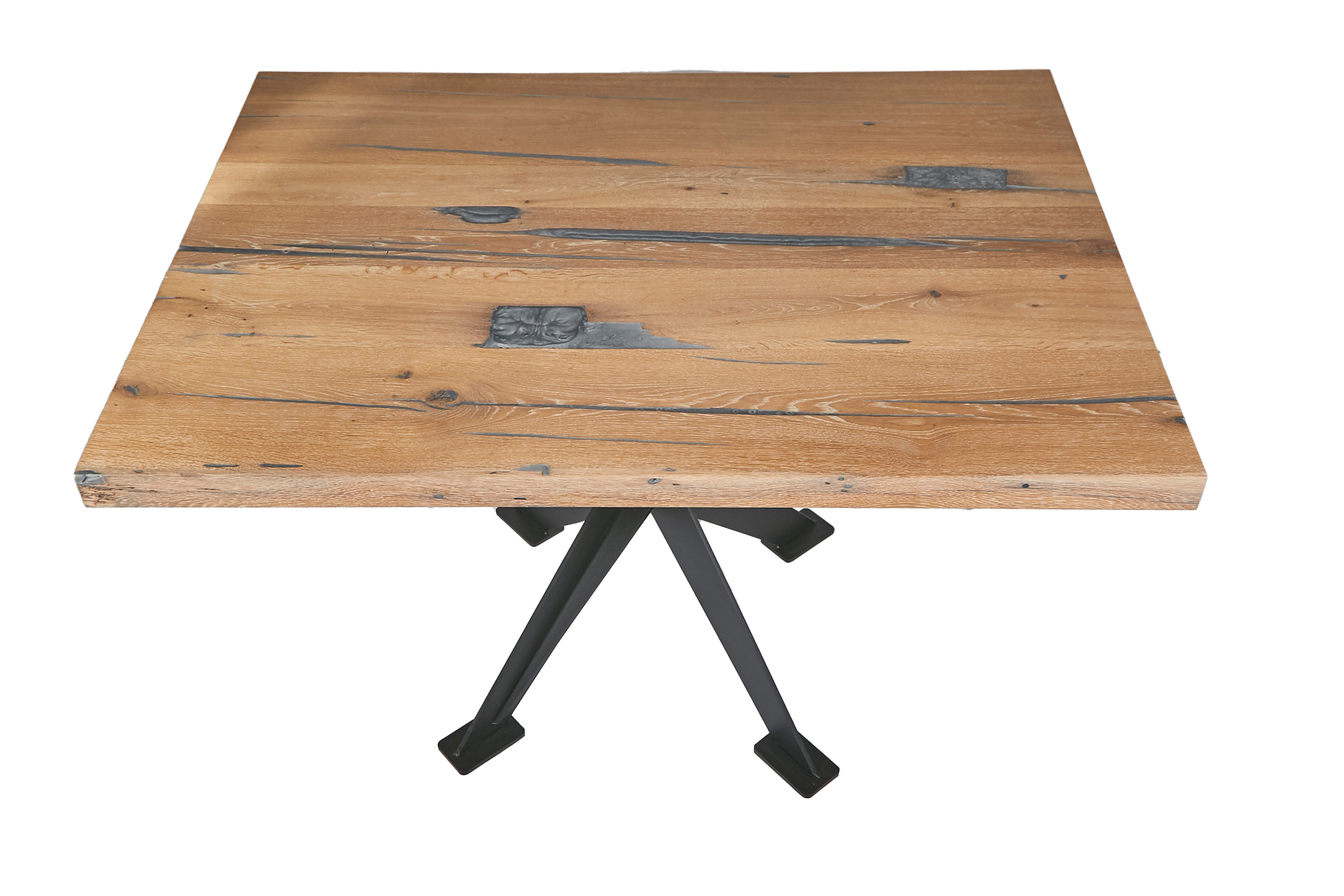 Oak table top with a smoky touch