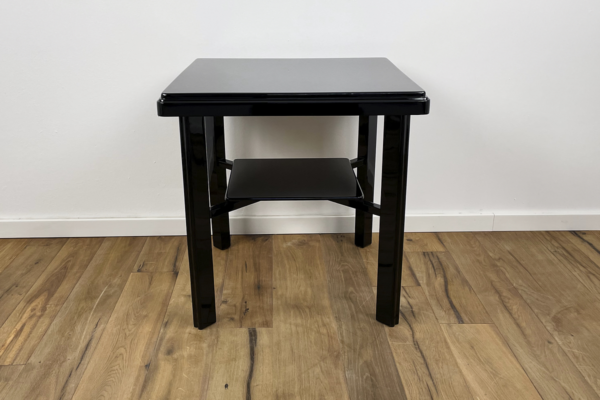 Art Déco Sidetable around 1940 from Germany in highgloss black Lacquer