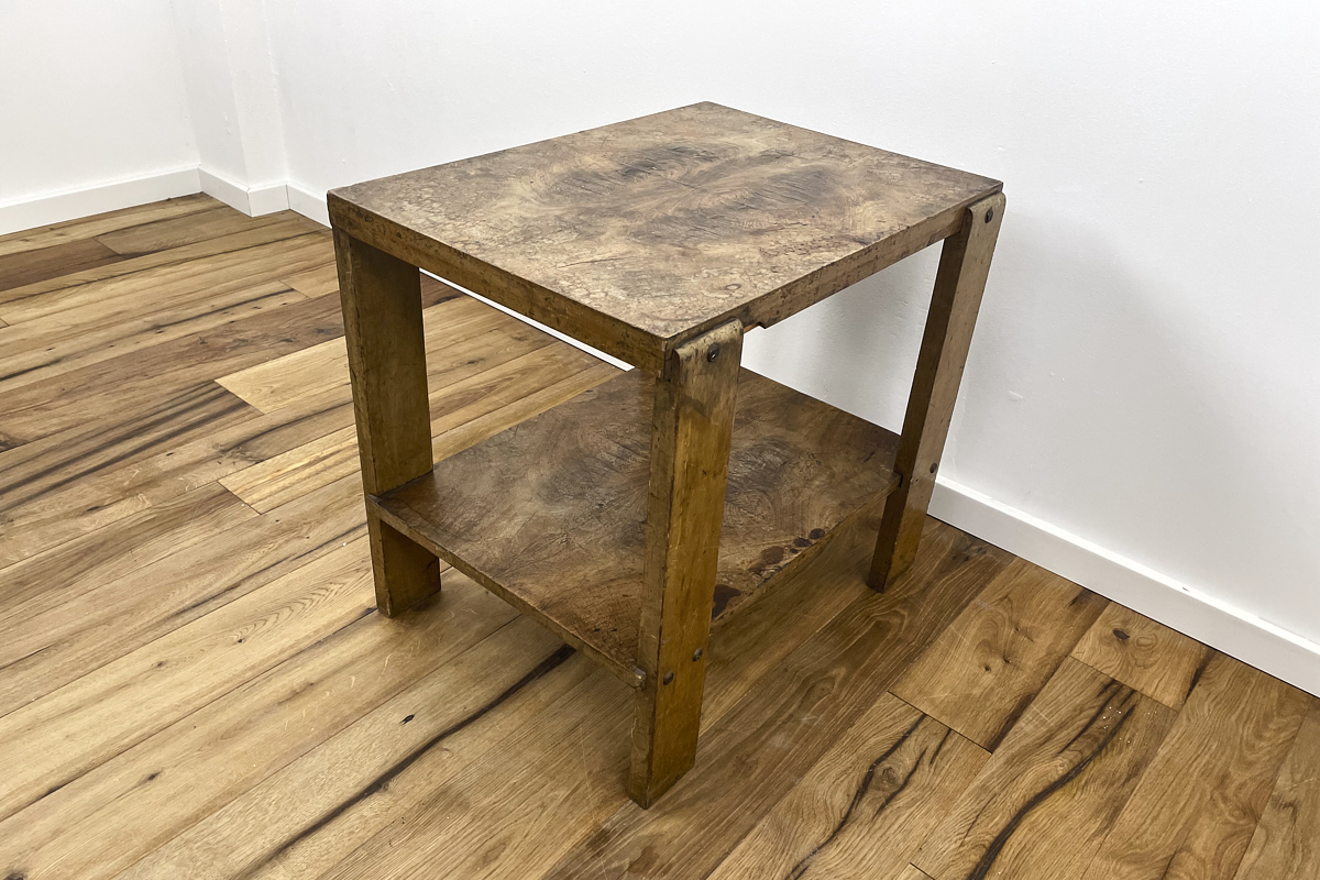 Art Deco side table with expressive walnut veneer from near Paris around 1930