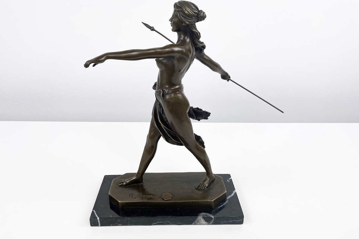 Beautiful bronze figure