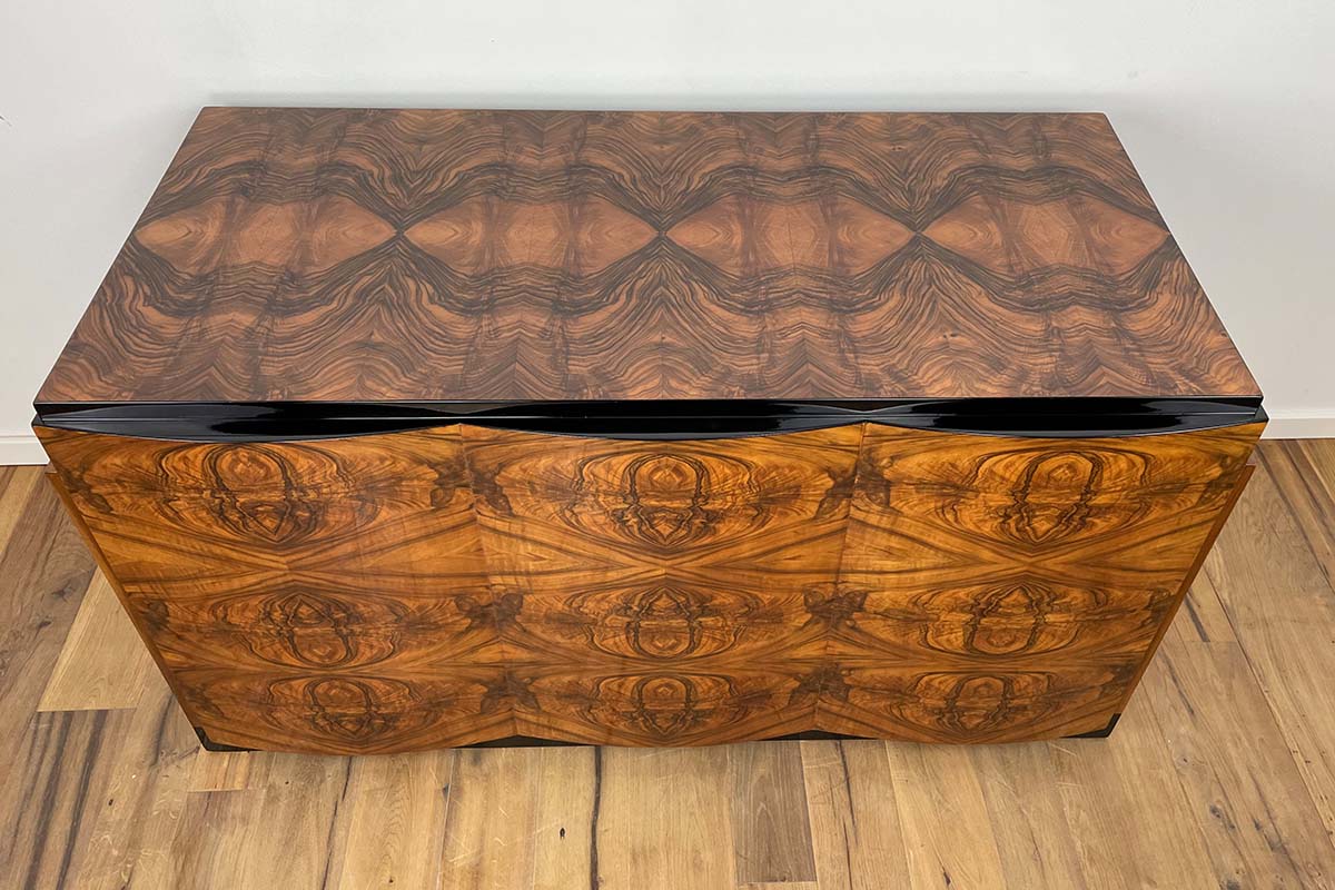 Art Deco Desk from Paris 'Villa Victor Hugo' Around 1925 with Stunning Walnut
