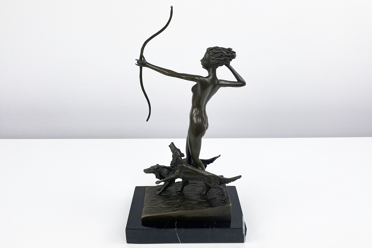 Beautiful bronze figure