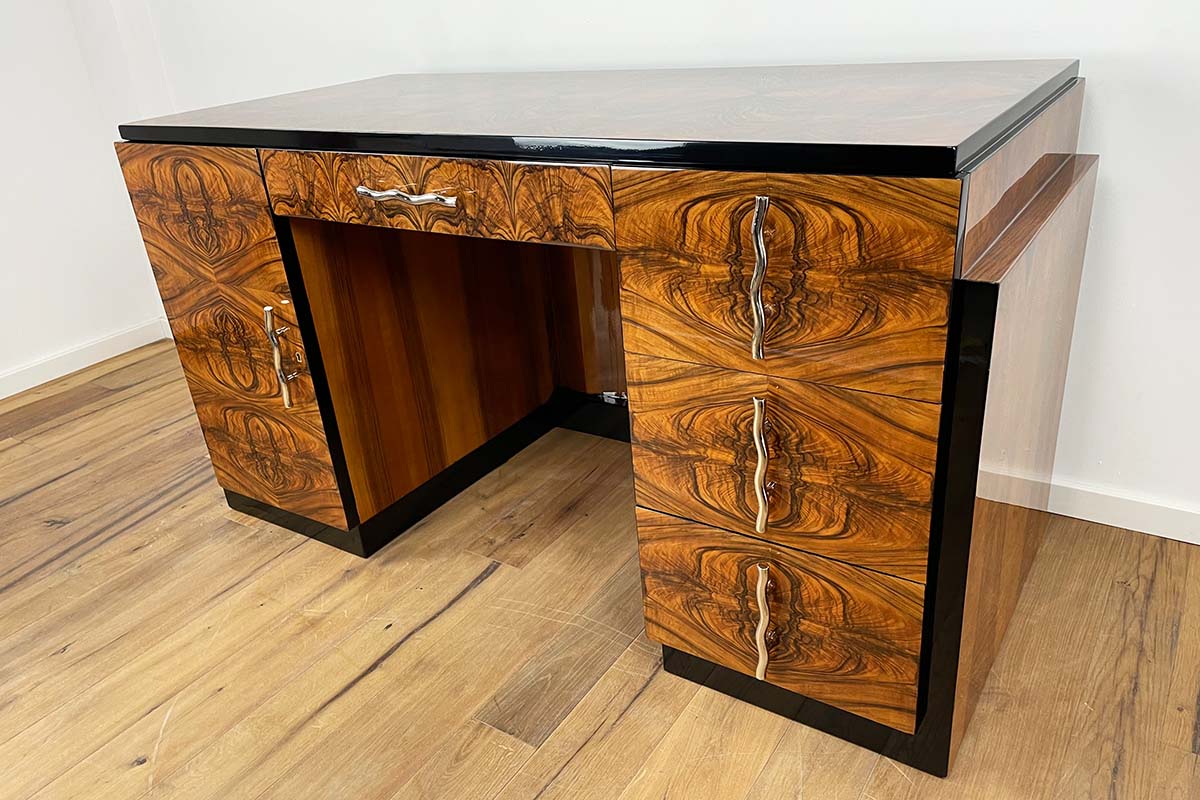 Art Deco Desk from Paris 'Villa Victor Hugo' Around 1925 with Stunning Walnut