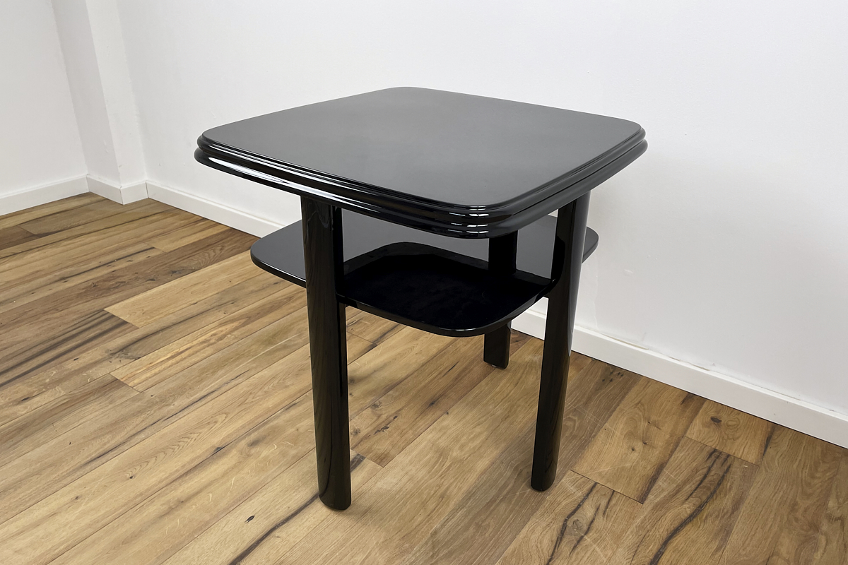 Art Deco Sidetable around 1935 from Germany in highgloss black Lacquer
