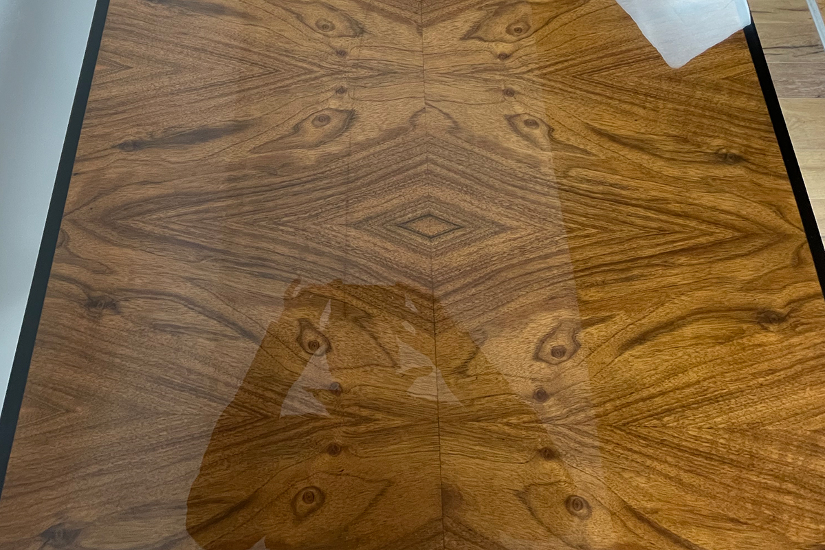 Art Deco dining table / gondola table from Paris around 1925, a very rare and valuable version
