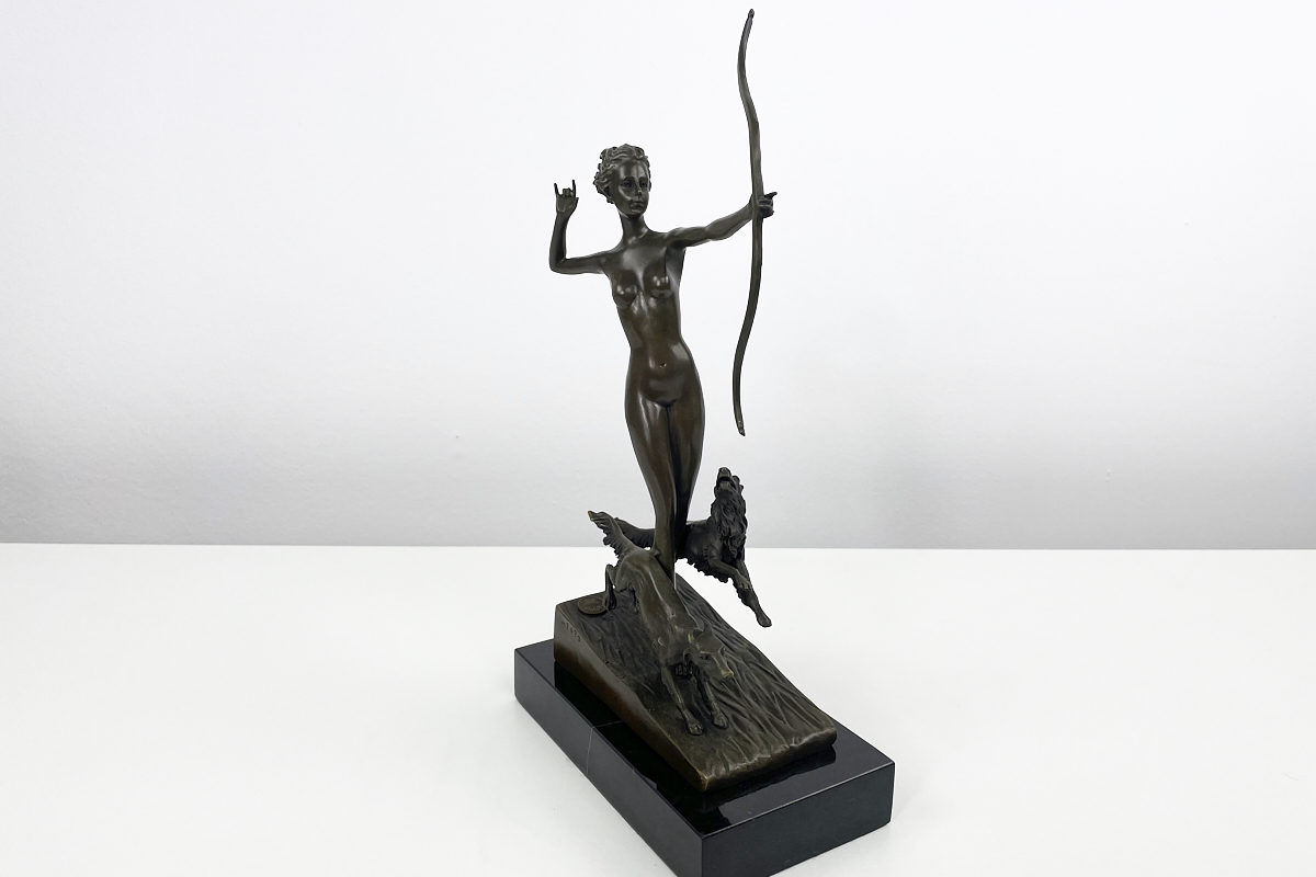 Beautiful bronze figure