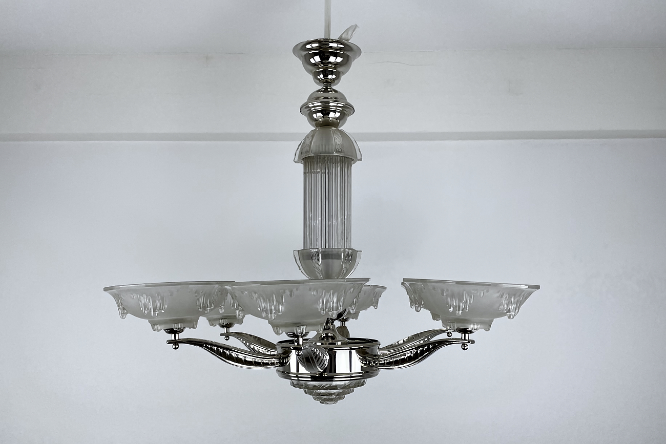 Art Deco ceiling light / chandelier with glass France around 1925, newly chromed
