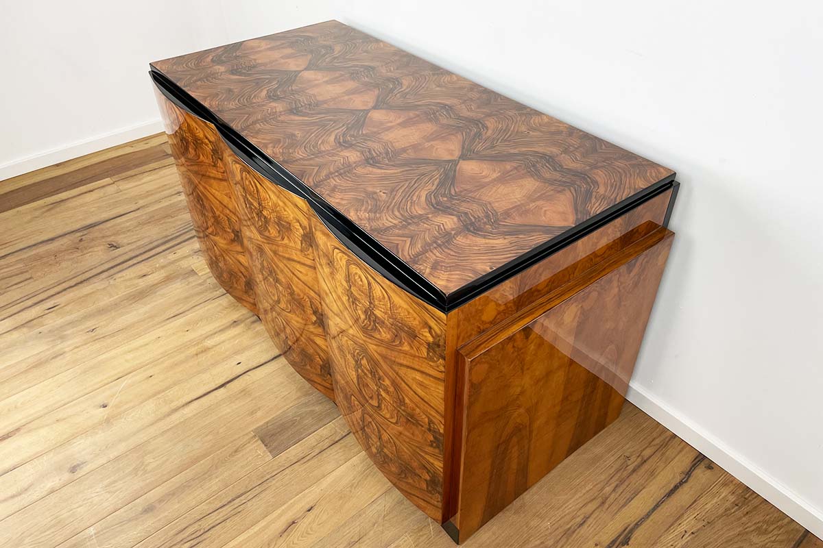 Art Deco Desk from Paris 'Villa Victor Hugo' Around 1925 with Stunning Walnut