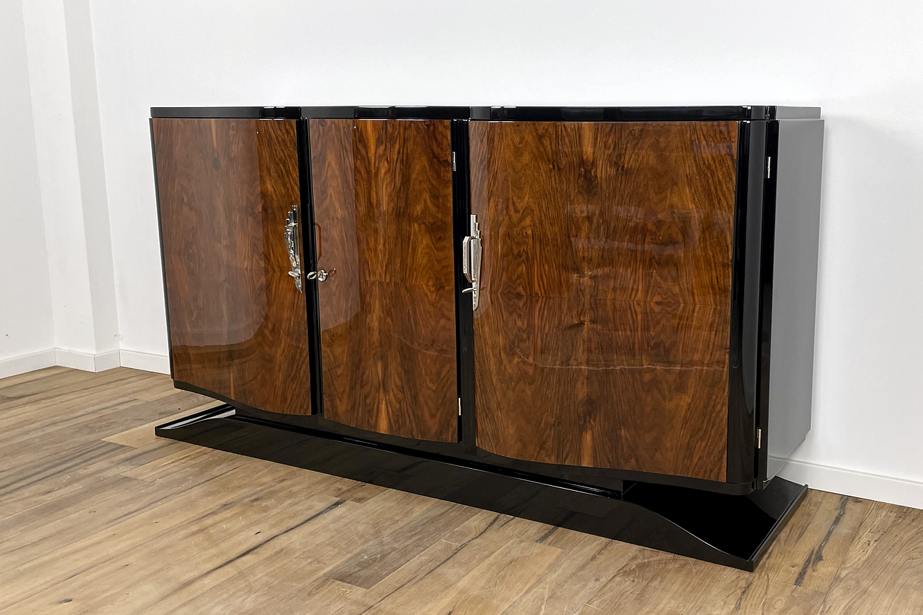 Art Deco sideboard with curved fronts in Caucasian nut from France around 1930