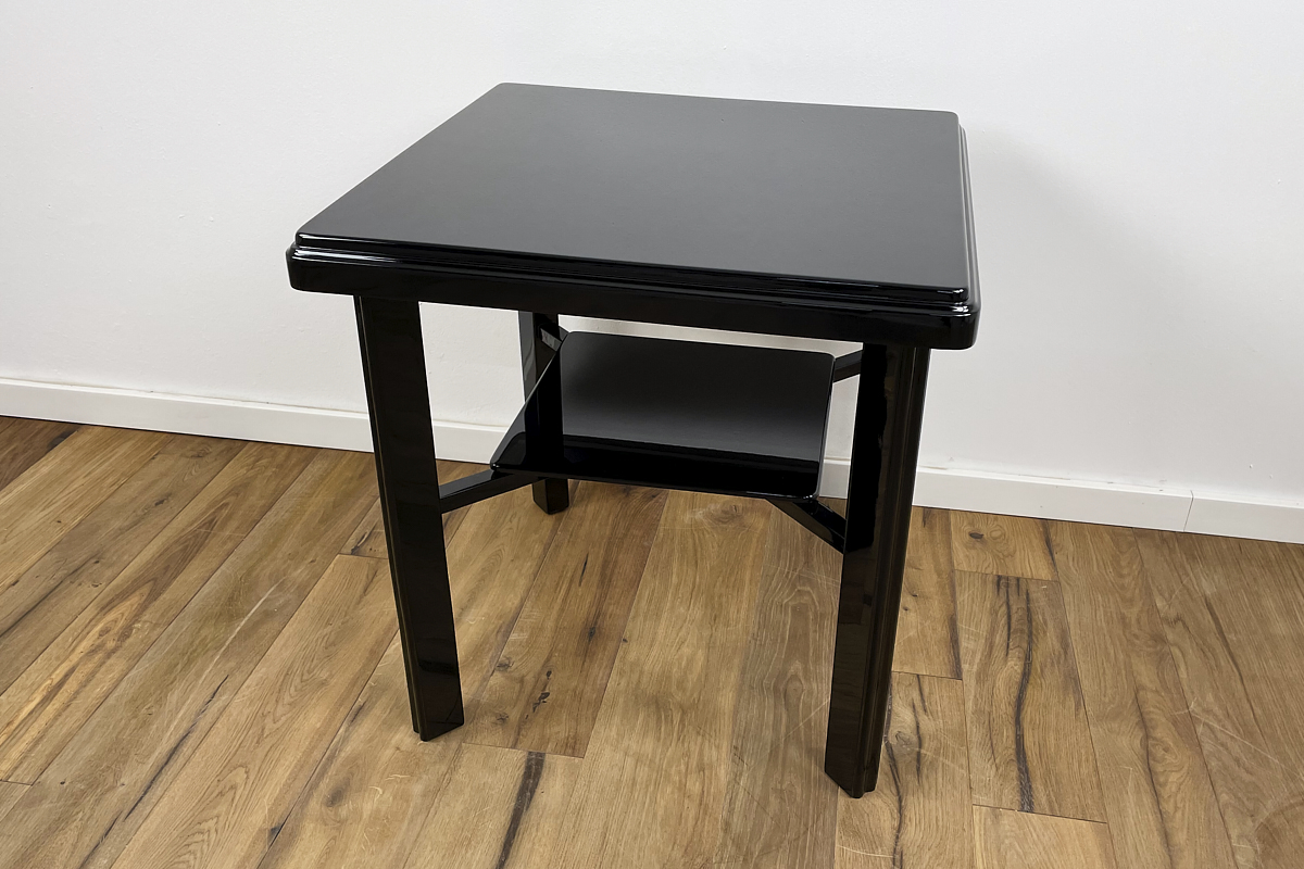 Art Déco Sidetable around 1940 from Germany in highgloss black Lacquer