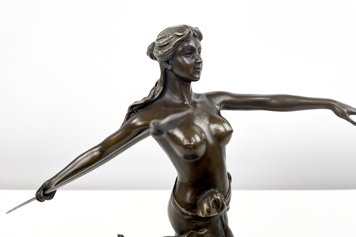 Beautiful bronze figure