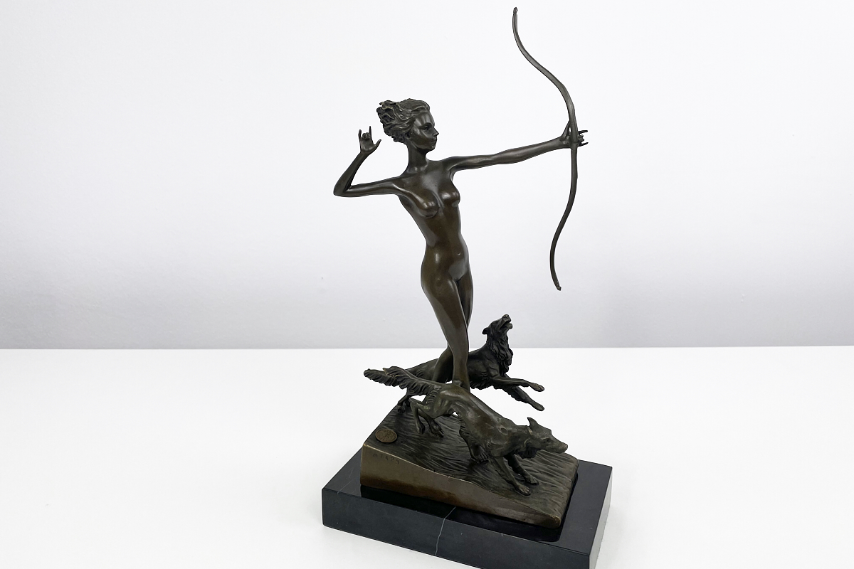 Beautiful bronze figure