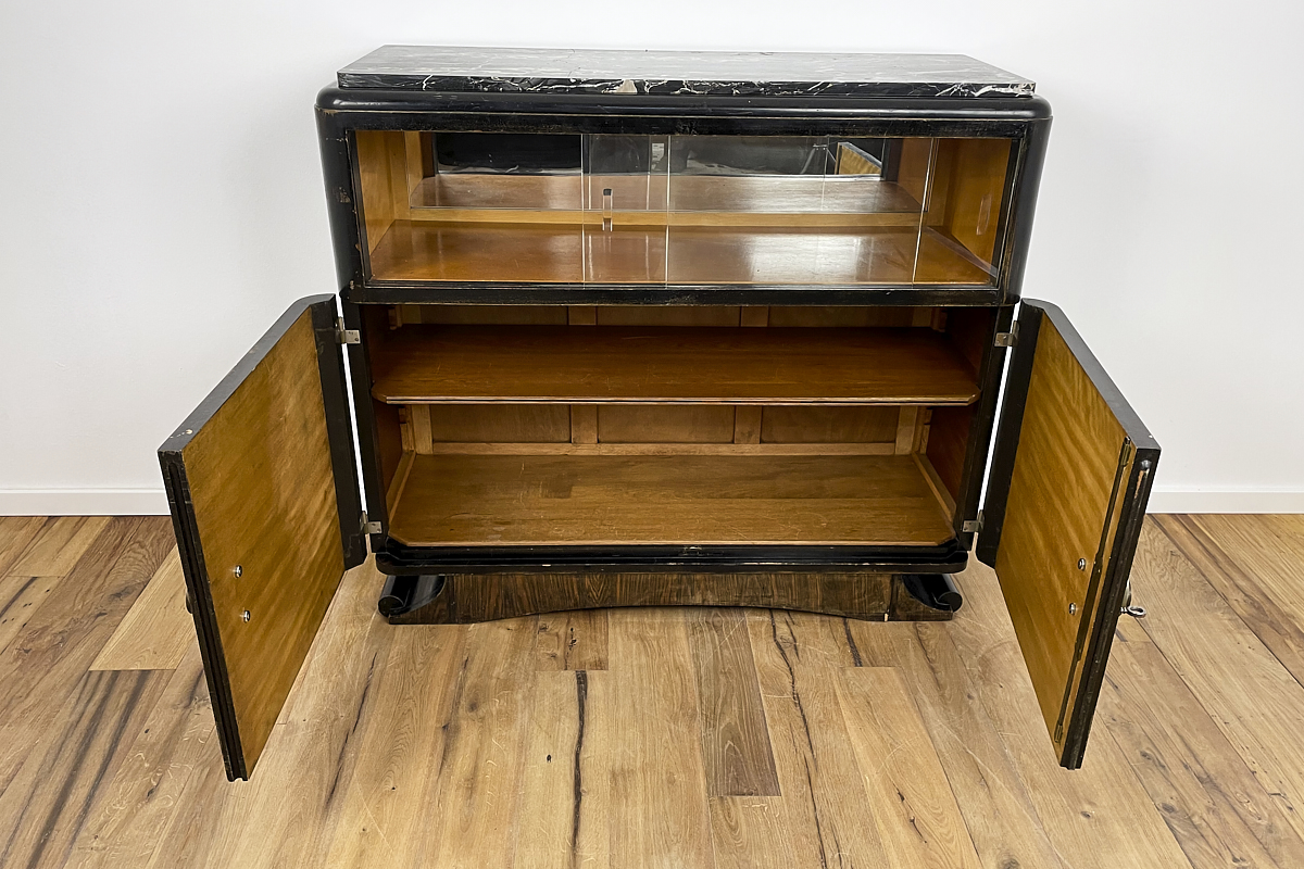 Art Deco chest of drawers from France with beautiful Makassar