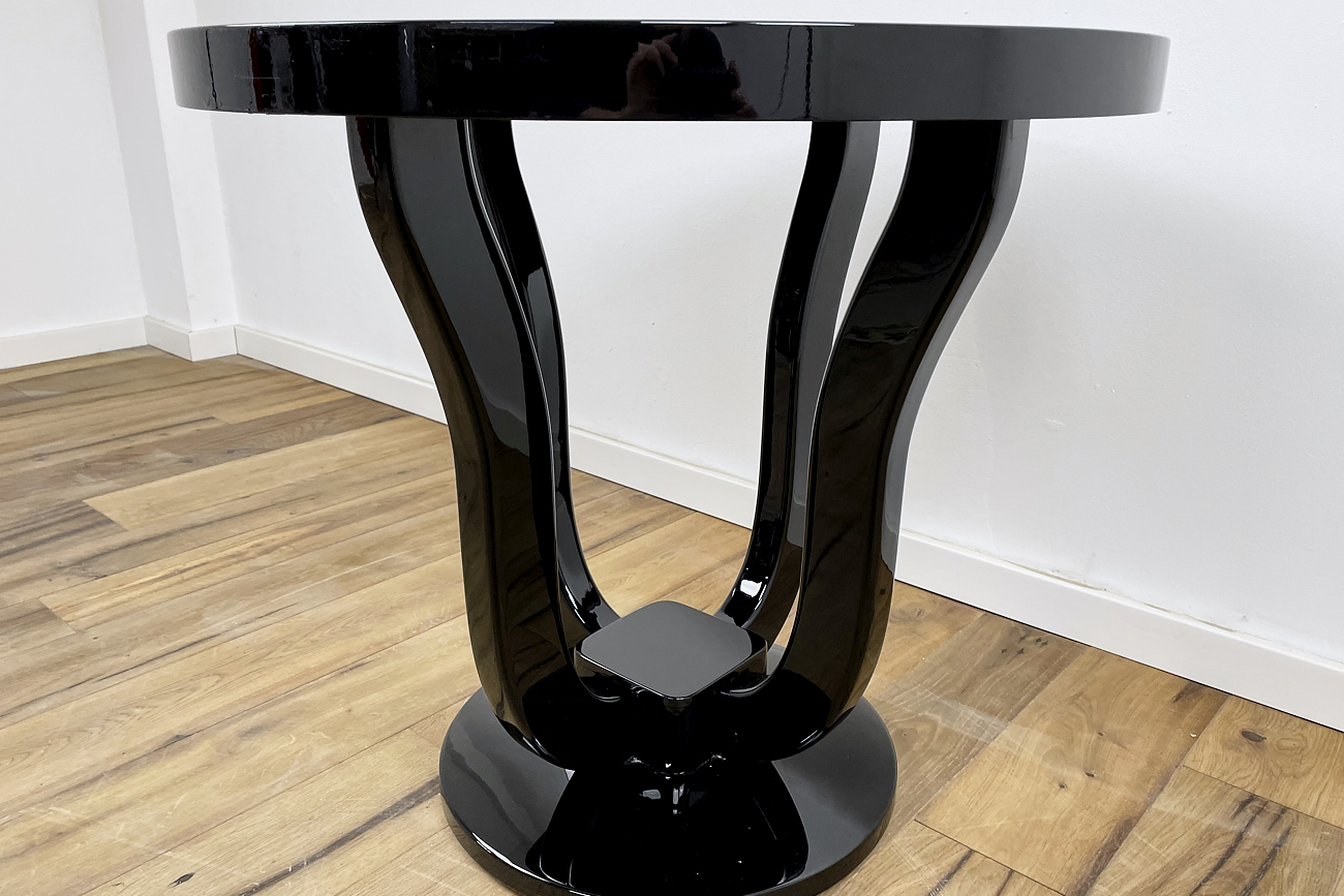 Art Deco side table with curved legs and stunning ash veneer