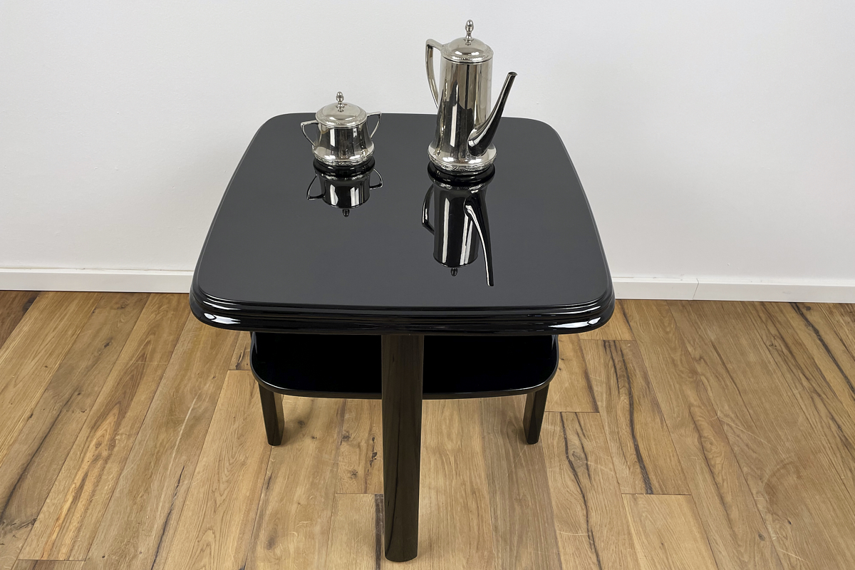 Art Deco Sidetable around 1935 from Germany in highgloss black Lacquer