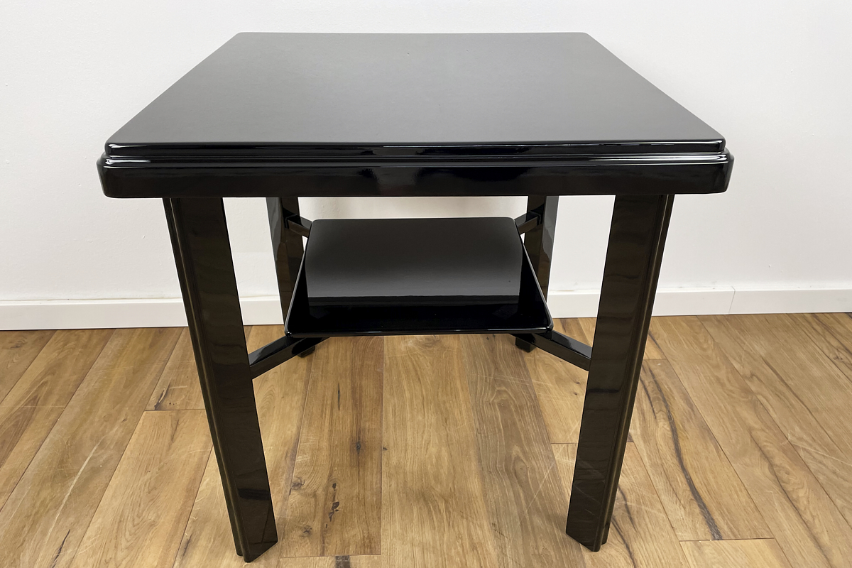 Art Déco Sidetable around 1940 from Germany in highgloss black Lacquer