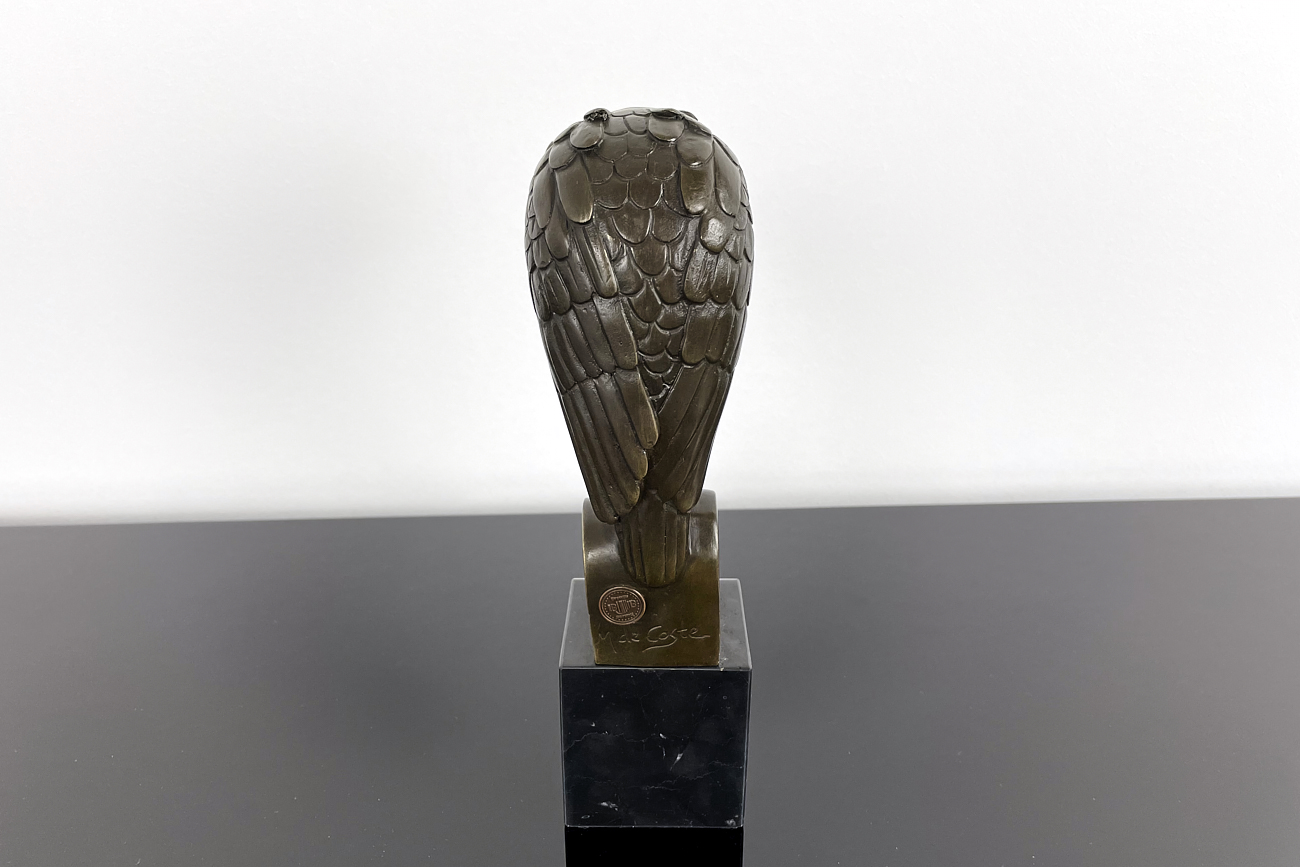 Decorative bronze in Art Deco style