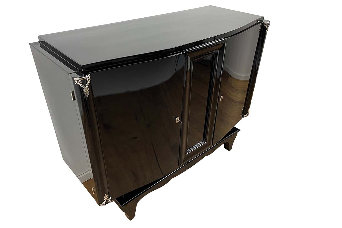Art Deco chest of drawers from Paris around 1920 