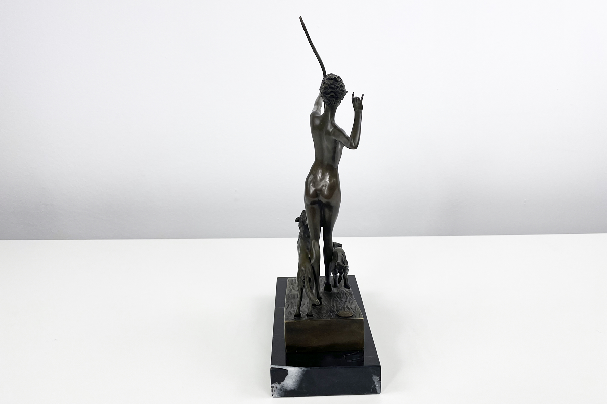 Beautiful bronze figure