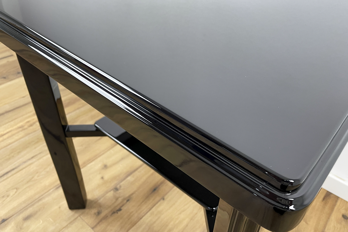 Art Déco Sidetable around 1940 from Germany in highgloss black Lacquer